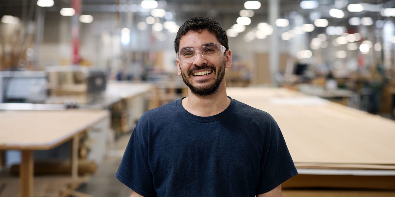 Apple Manufacturing Academy opening in Detroit to support US businesses | Man with safety goggles in a factory