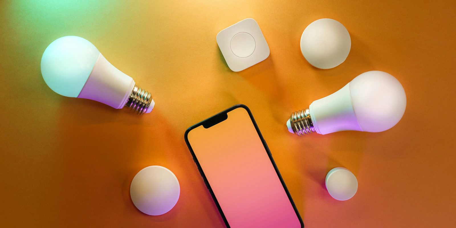 Apple reminds us it will soon end support for the original HomeKit architecture, with two options | iPhone with smart home devices