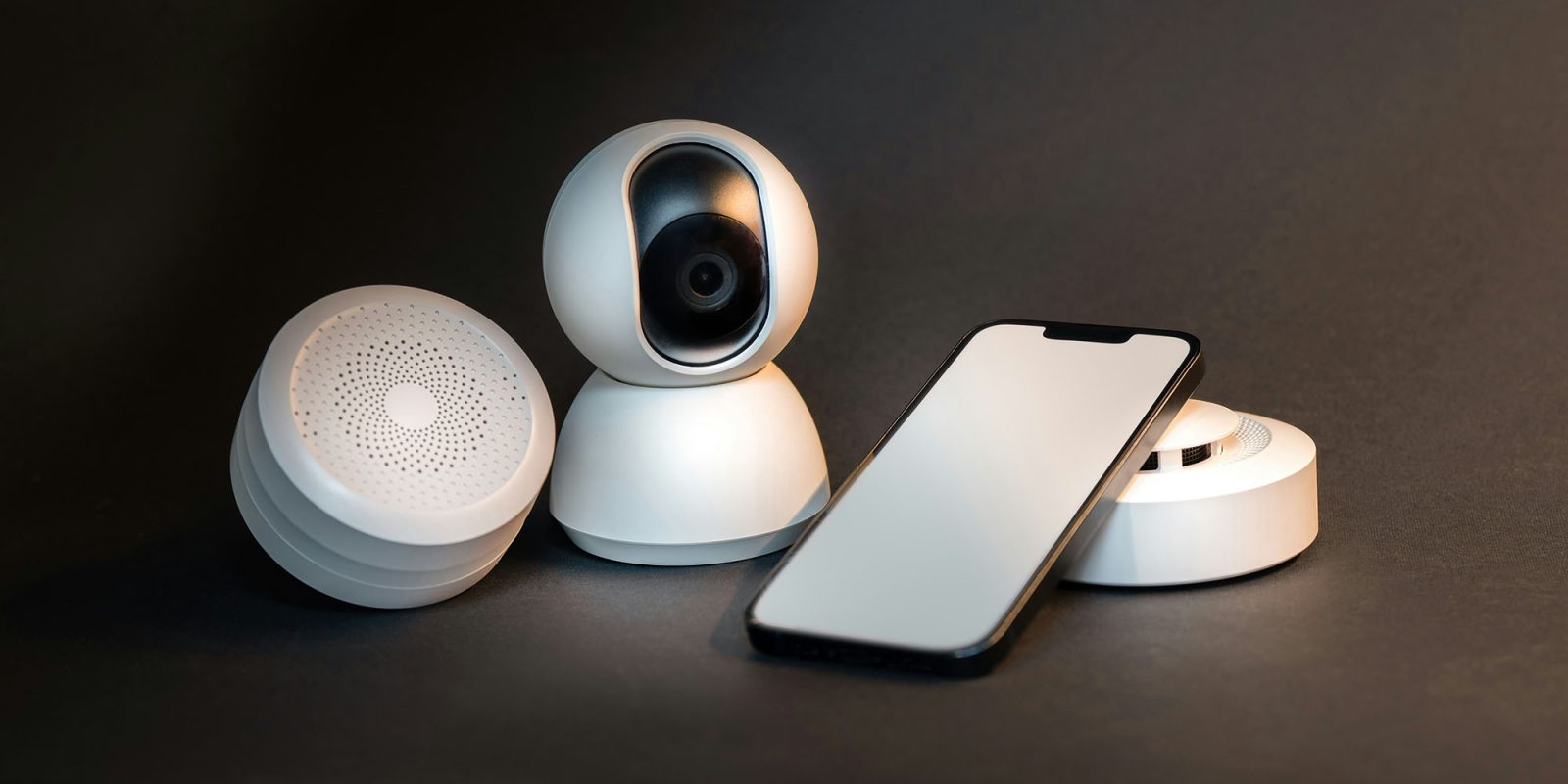 Matter 1.5 adds security cameras and more for the first time | Photo shows interior smart home camera and other smart devices