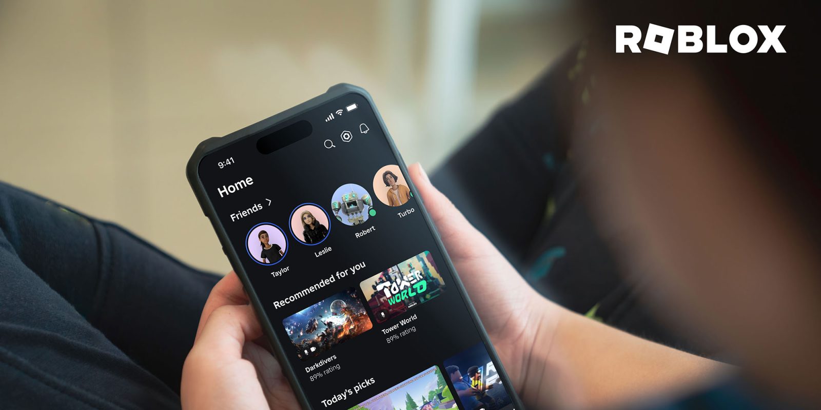 Act surprised – Roblox AI-powered age verification doesn't protect kids | Roblox shown on smartphone screen