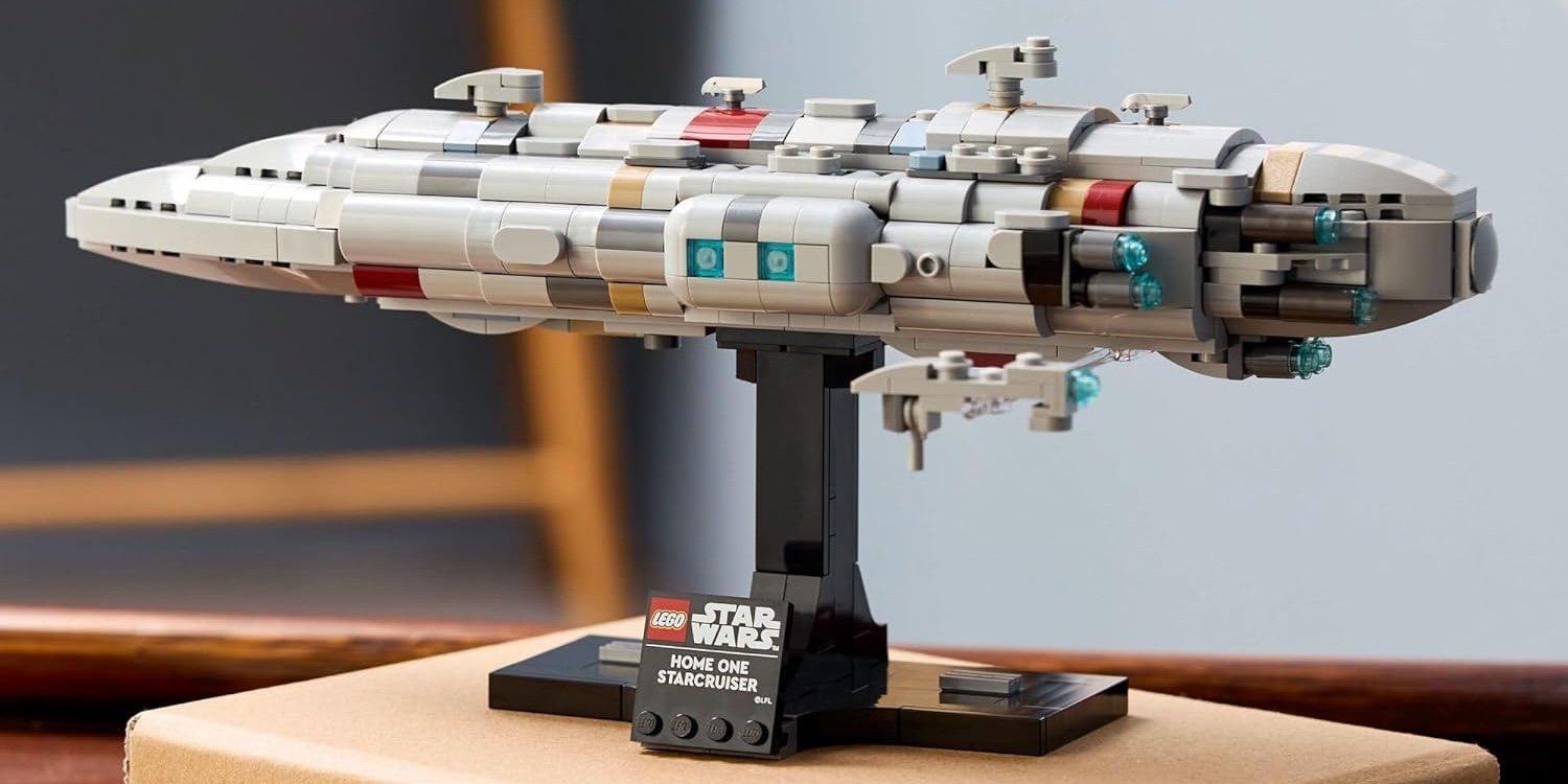 A toy model of a spaceship