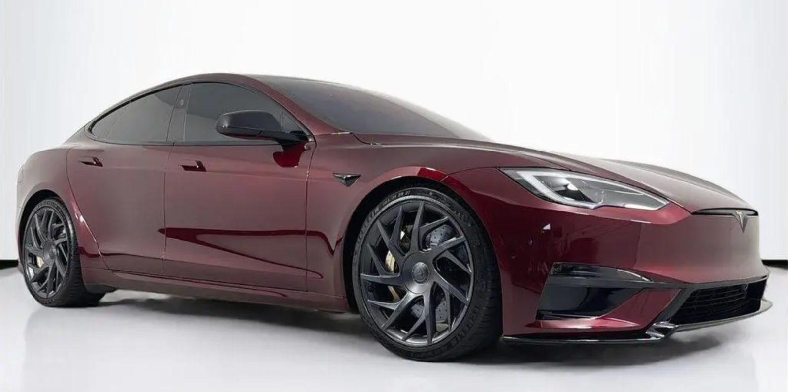 Tesla Model S Signature flip